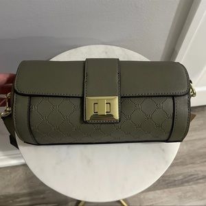 STEVE MADDEN olive brolli purse